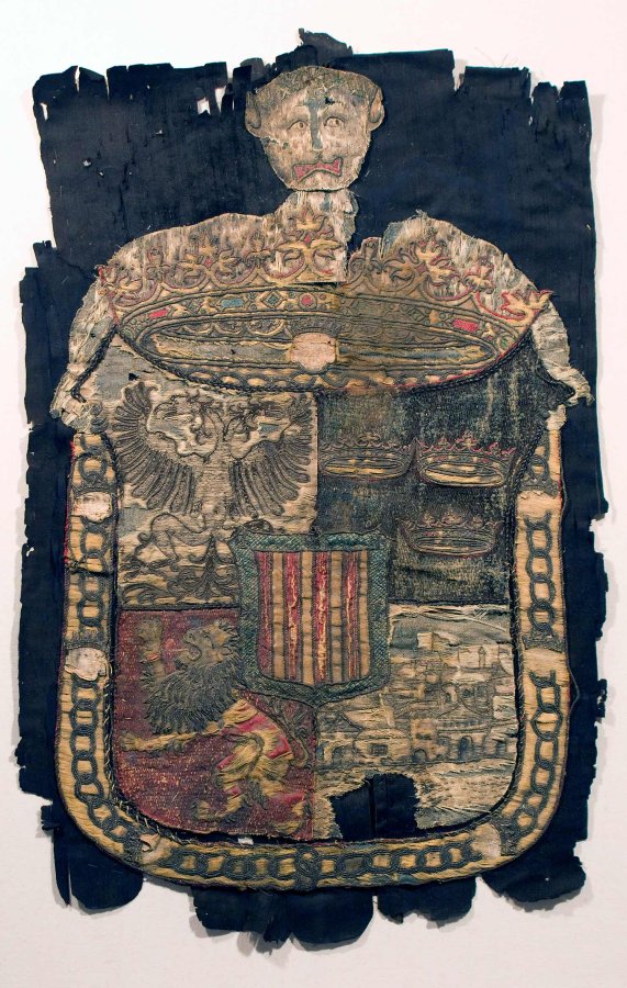 03a-escudo_de_armas_de_hernan_cortes_universidad_iberoamericana_mexico_01_l.jpg