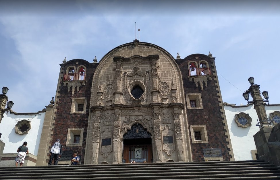 basilica de guadalupe.jpg