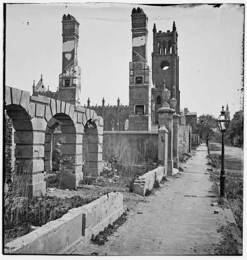 Broad_Street_Charleston_South_Carolina_1865.jpg