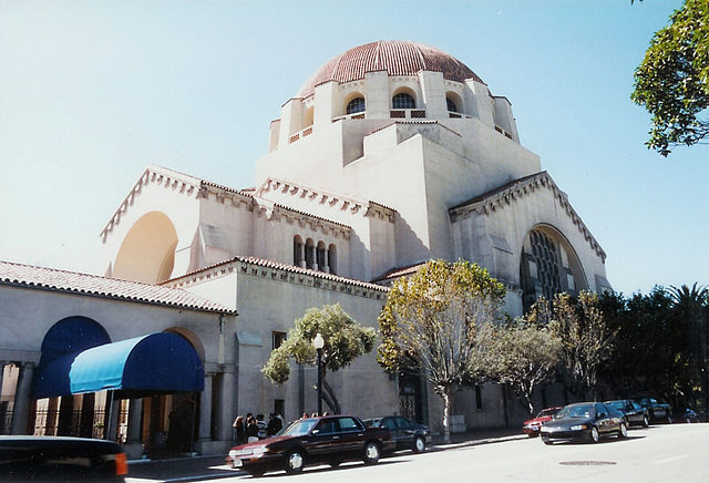 Congregation_Emanu-El.jpg