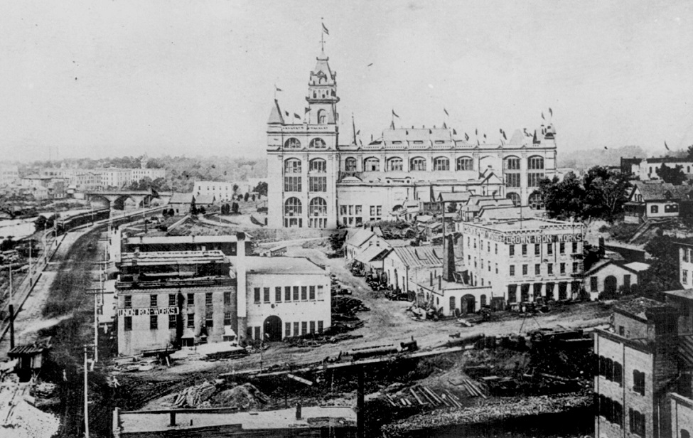 Industrial_Exposition_Building_(Minneapolis,_MN).jpg