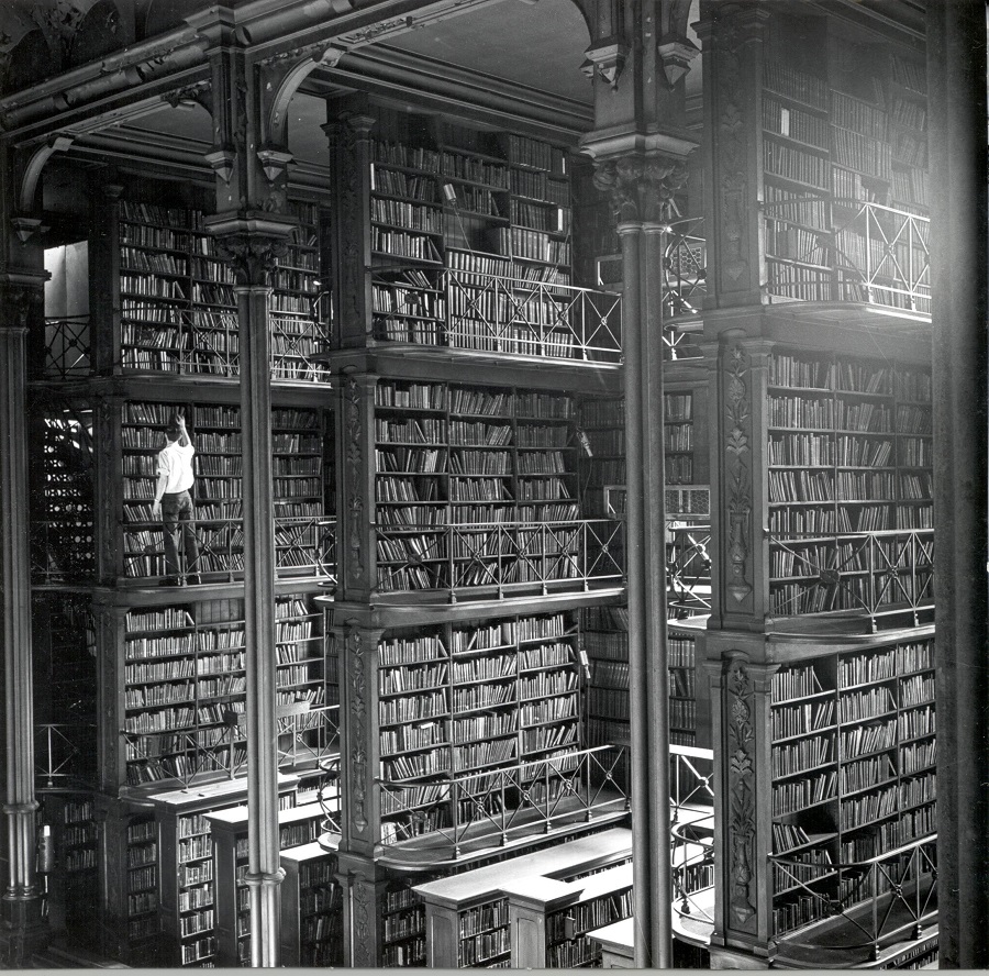 Public Library of Cincinnati & Hamilton County, built in 1874.jpg