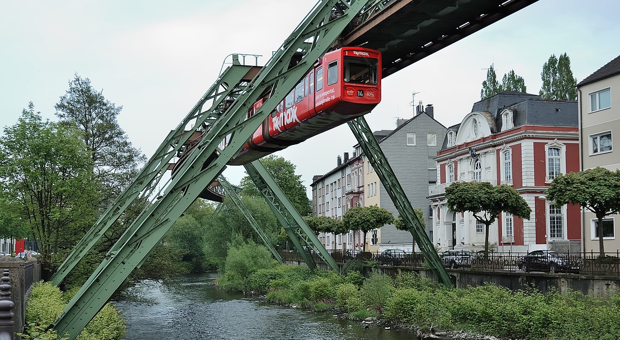 Schwebebahn-construction-1-12.jpg