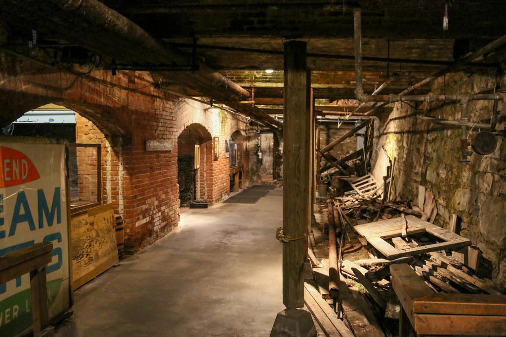 seattle_underground_1.jpg