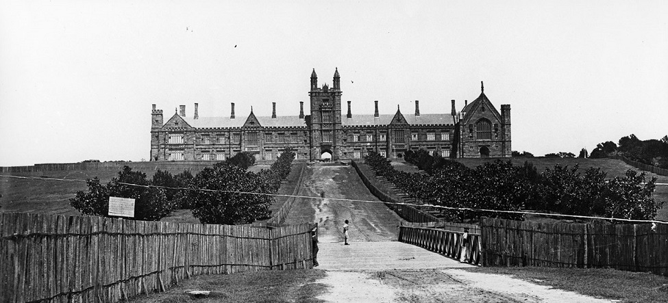 Sydney-University-NSW-1870.jpg