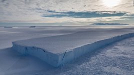 ice_wall_1_2.jpg