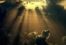 sun_through_clouds_6.jpg sun_through_clouds_6.jpg
